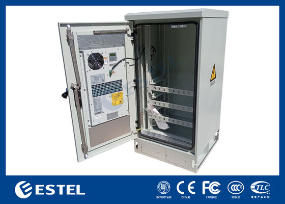 Armário exterior de camada dupla IP65 resistente com isolamento térmico para implantação escalável