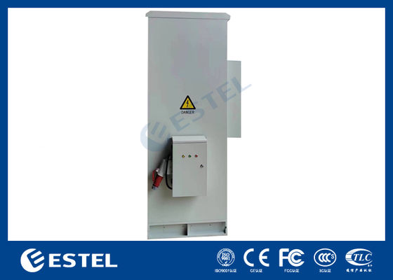 Gabinete de Telecomunicações para Exterior com PDU e Caixa Lateral 40U Nível de Proteção IP55 Capacidade de Refrigeração 2000W Tensão de Entrada 220VAC/48VDC