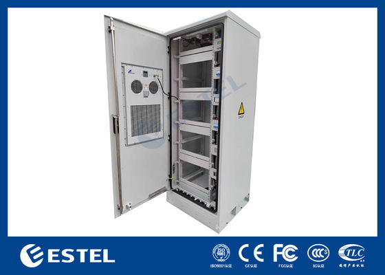 Gabinete de Telecomunicações para Exterior com PDU e Caixa Lateral 40U Nível de Proteção IP55 Capacidade de Refrigeração 2000W Tensão de Entrada 220VAC/48VDC