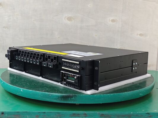 Cabine de alimentação exterior de duas portas 20U com caixa de ventilação auxiliar